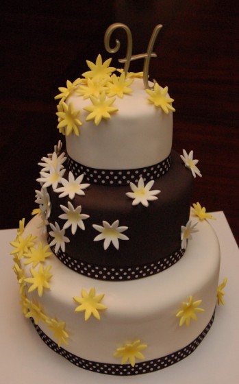 Daisy Birthday Cake